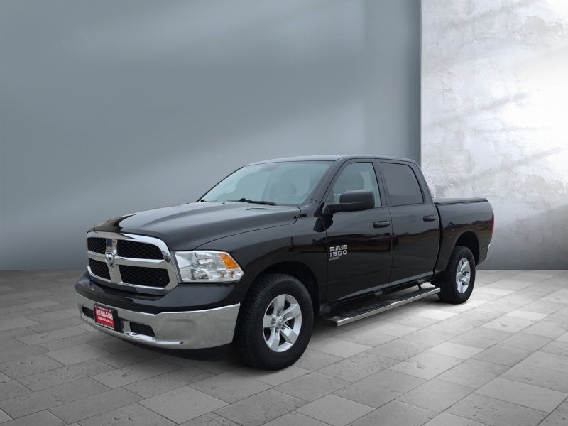 2021 RAM 1500 Classic SLT 4x4 Crew Cab 5'7's photo