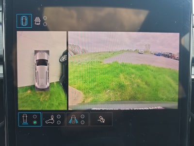 2025 GMC Acadia AT4