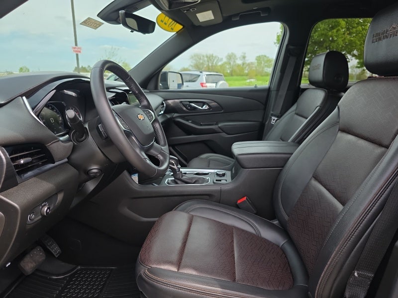 2022 Chevrolet Traverse High Country