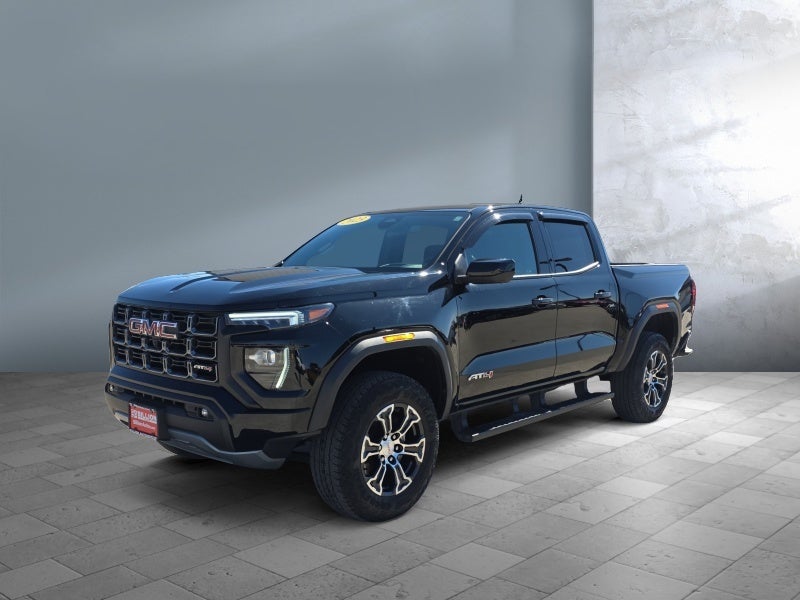 2023 GMC Canyon 4WD AT4 Crew Cab Short Box's photo