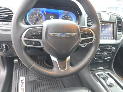 2023 Chrysler 300 Touring L