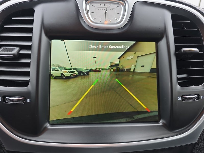 2023 Chrysler 300 Touring L