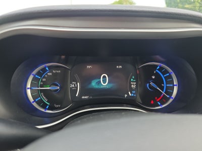 2024 Chrysler Pacifica Hybrid Select