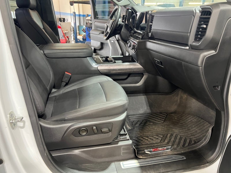 2025 Chevrolet Silverado 3500 HD LTZ