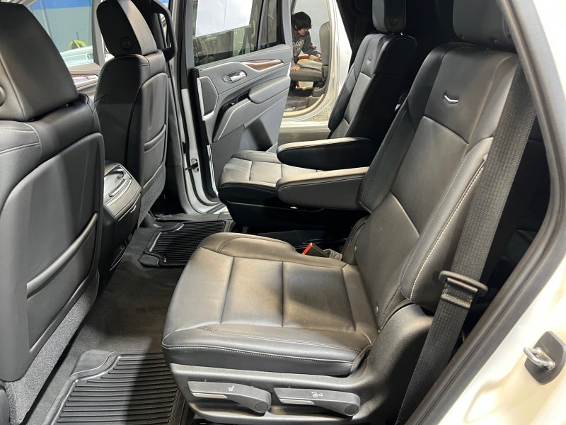 2021 Cadillac Escalade Luxury