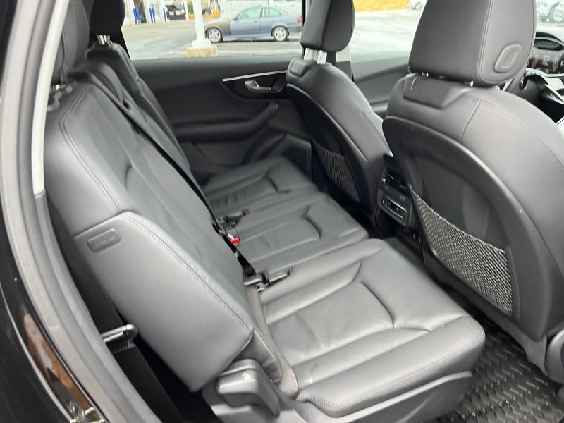 2024 Audi Q7 Premium Plus