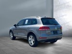 2013 Volkswagen Touareg Sport