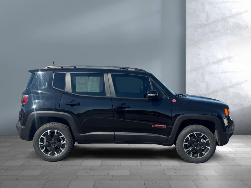 2023 Jeep Renegade Trailhawk