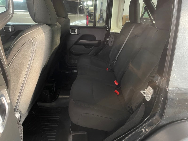 2019 Jeep WRANU SPORT