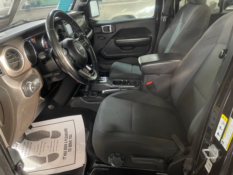 2019 Jeep WRANU SPORT