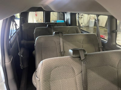 2025 Chevrolet Express Passenger 1LT