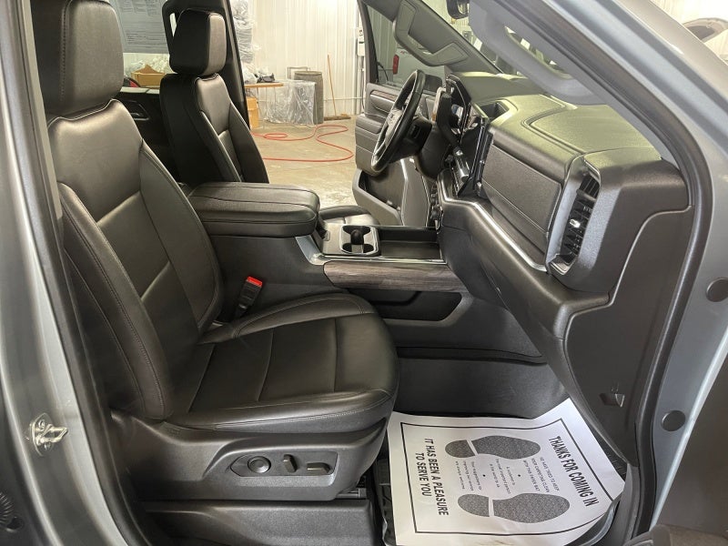 2025 Chevrolet Silverado 3500 HD LTZ