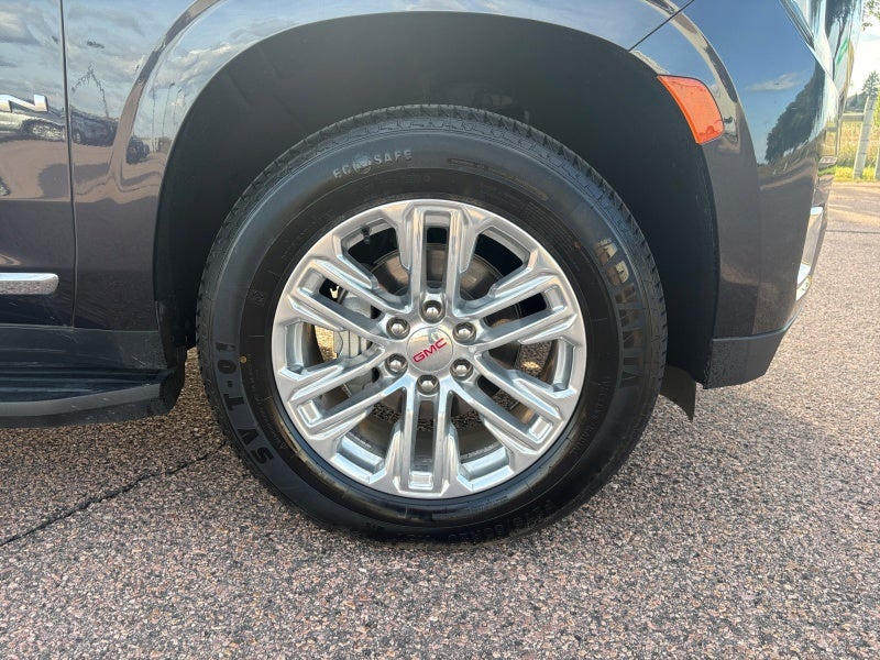 2024 GMC Yukon XL SLT