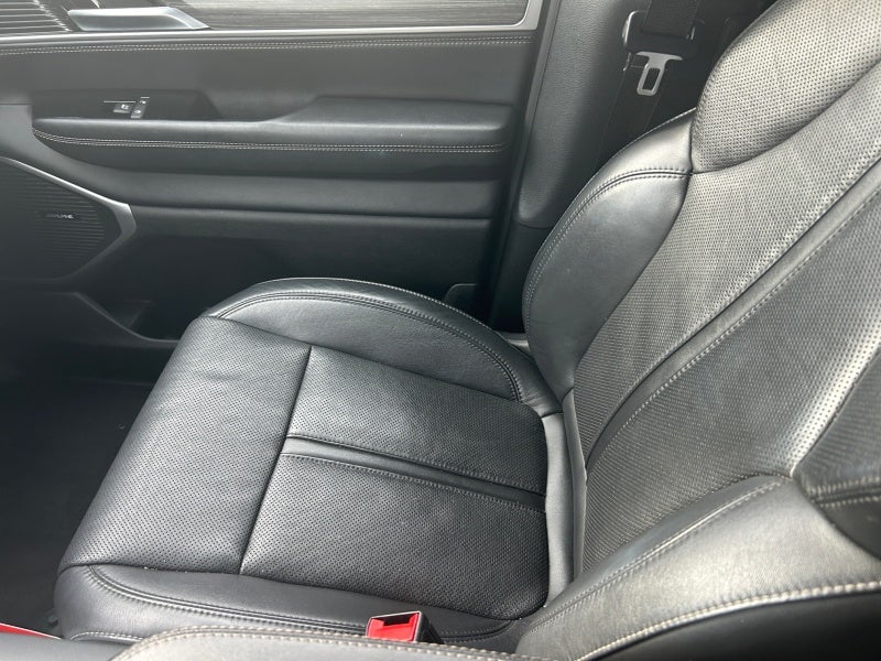 2023 Jeep Wagoneer L Series II