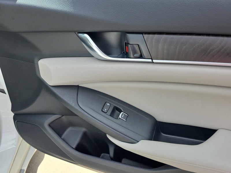 2018 Honda Accord Hybrid Touring