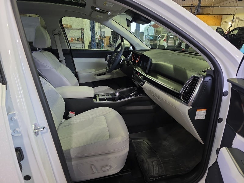 2025 Kia Sorento Hybrid EX