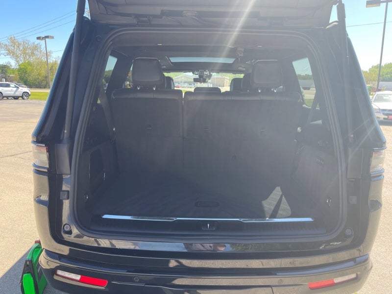 2024 Jeep Grand Wagoneer Series II