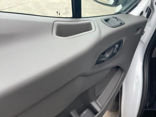 2024 Ford Transit XLT