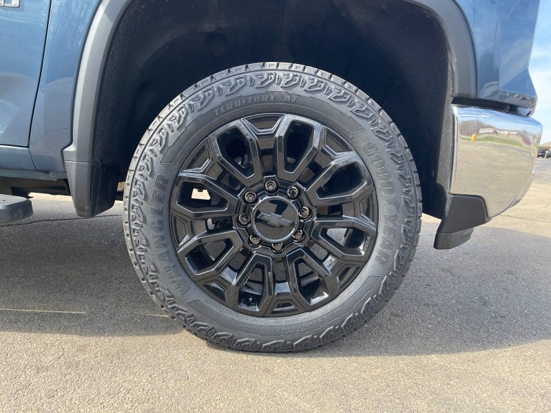 2025 Chevrolet Silverado HD LT