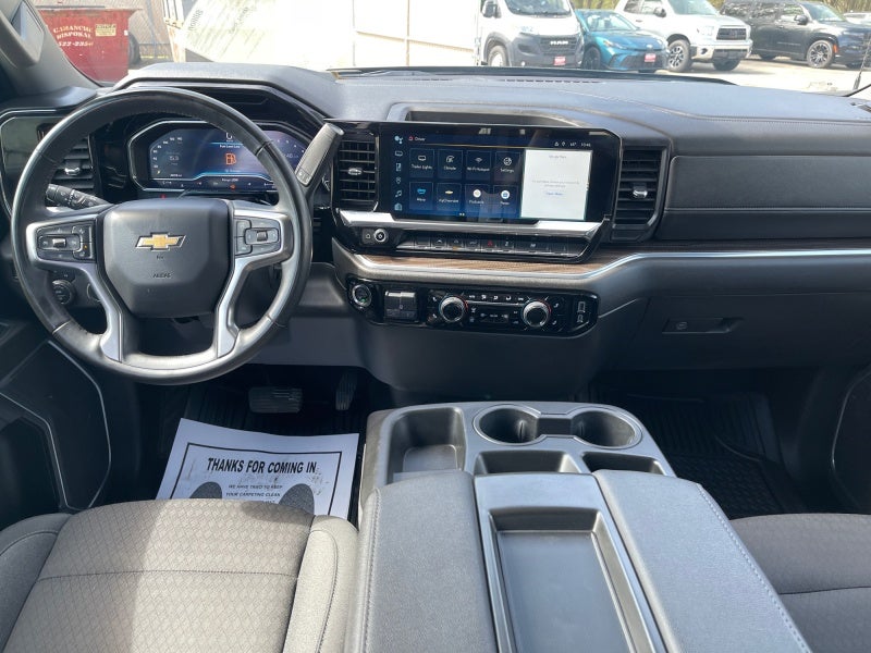 2025 Chevrolet Silverado LT