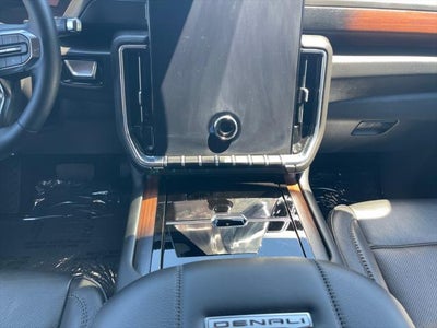 2025 GMC Yukon Denali