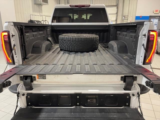 2025 GMC Sierra HD AT4X