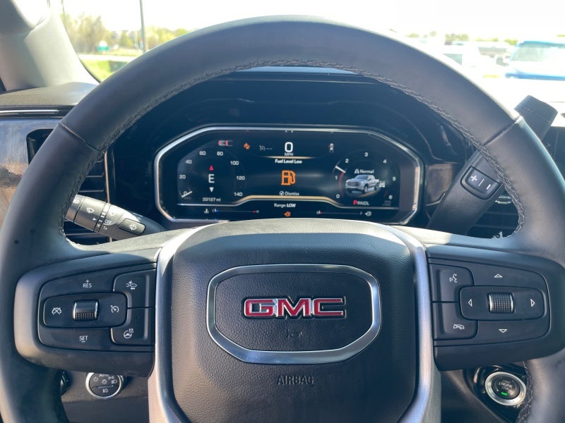 2025 GMC Sierra SLT