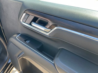 2025 GMC Sierra SLT