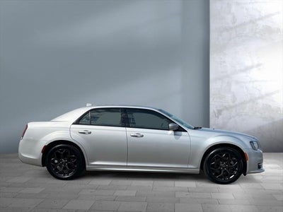 2022 Chrysler 300 Touring L
