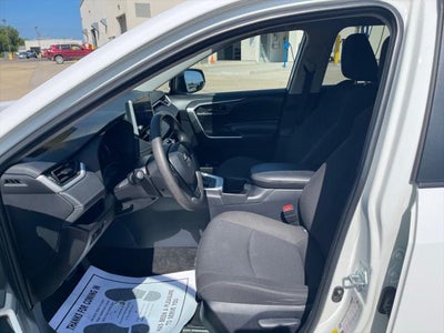 2025 Toyota RAV4 LE