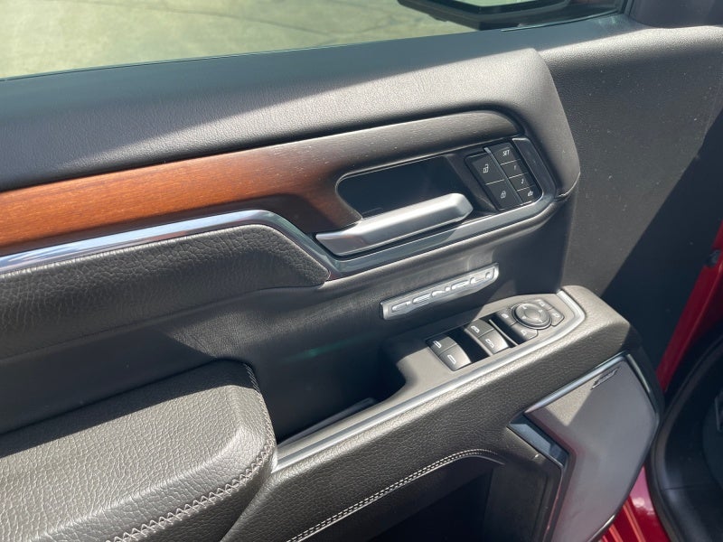 2024 GMC Sierra Denali