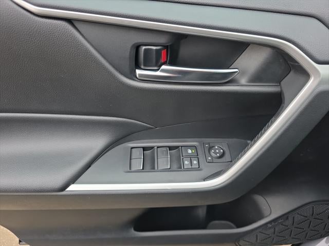 2022 Toyota RAV4 HYBRID Hybrid SE