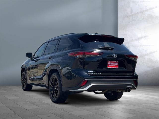 2025 Toyota Highlander XSE