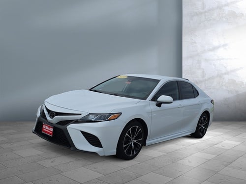 2020 Toyota Camry SE