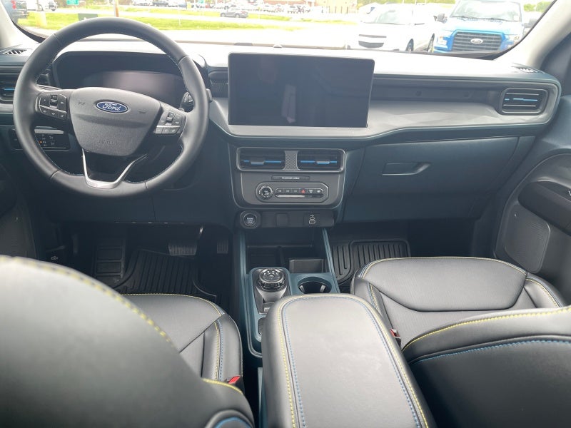 2025 Ford Maverick Lobo Standard