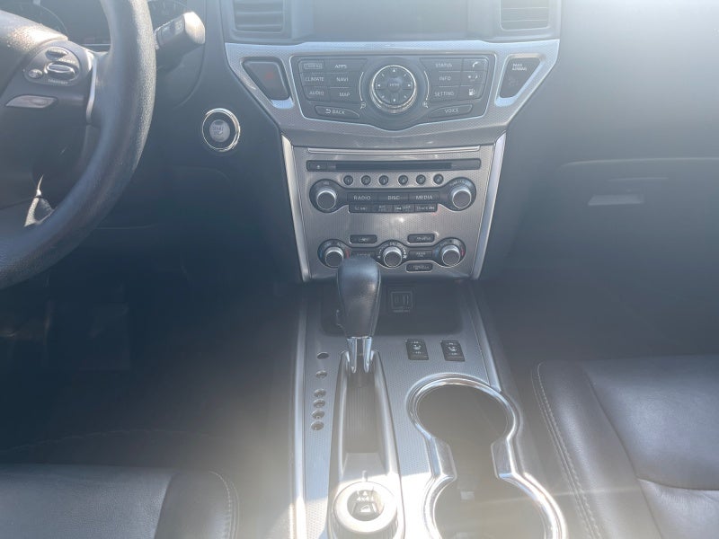 2019 Nissan Pathfinder SL