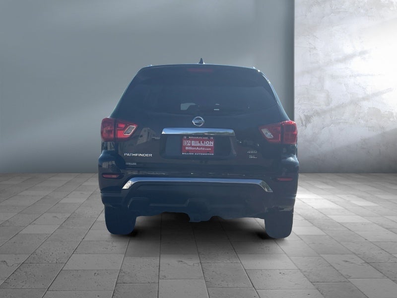 2019 Nissan Pathfinder SL