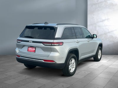 2024 Jeep Grand Cherokee Laredo 4x4