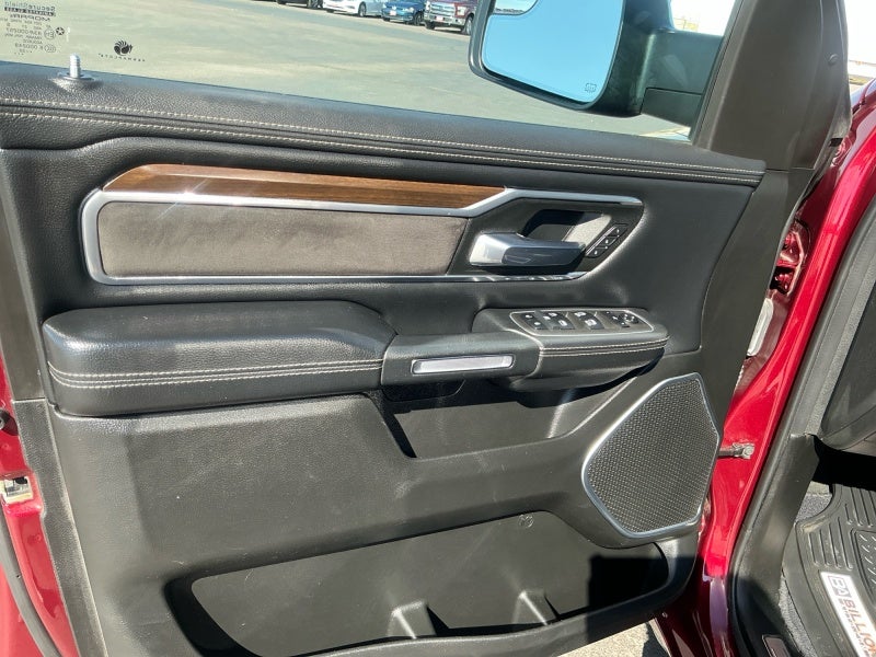 2022 RAM 1500 Laramie Crew Cab 4x4 5'7' Box
