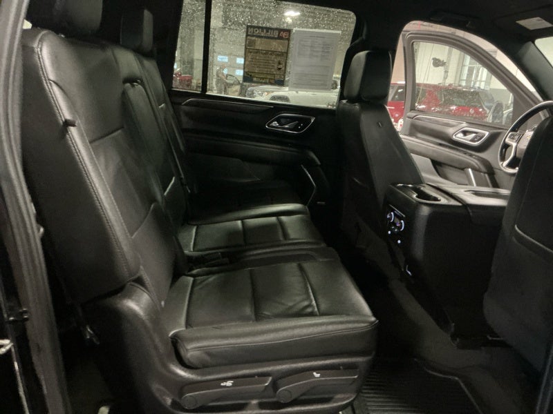 2024 Chevrolet Suburban 4WD LT