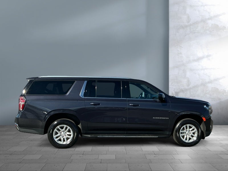 2024 Chevrolet Suburban 4WD LT