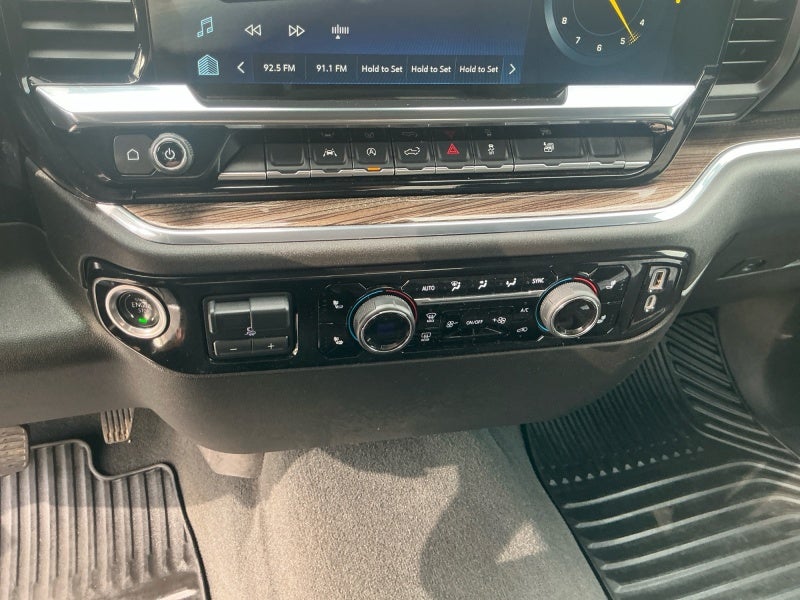 2025 Chevrolet Silverado 1500 4WD Crew Cab Standard Bed LT