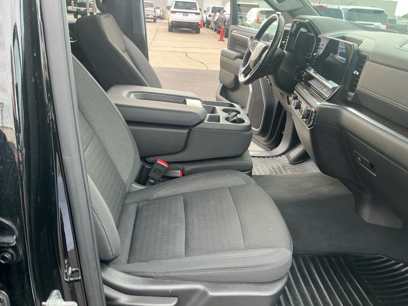 2025 Chevrolet Silverado 1500 4WD Crew Cab Standard Bed LT