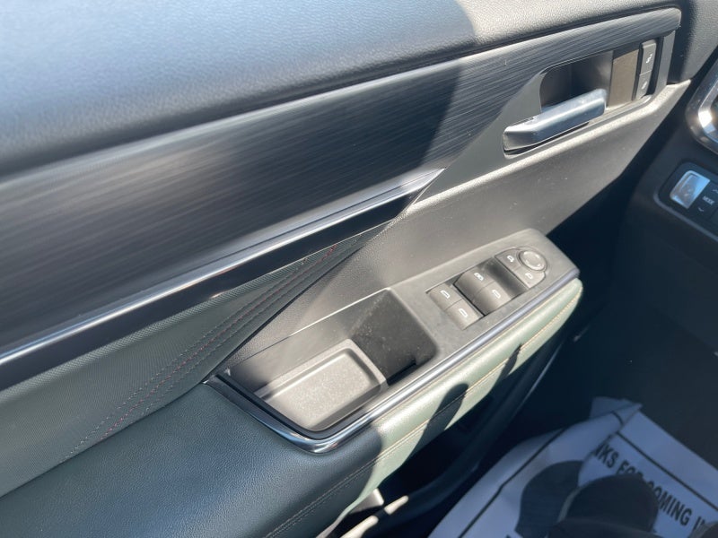 2025 GMC Acadia AT4