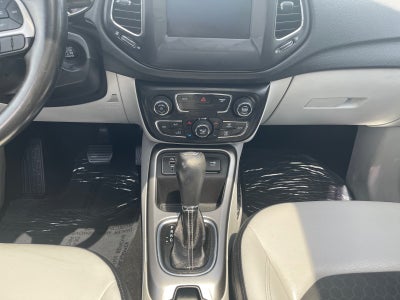 2019 Jeep Compass Latitude w/Sun/Wheel Pkg