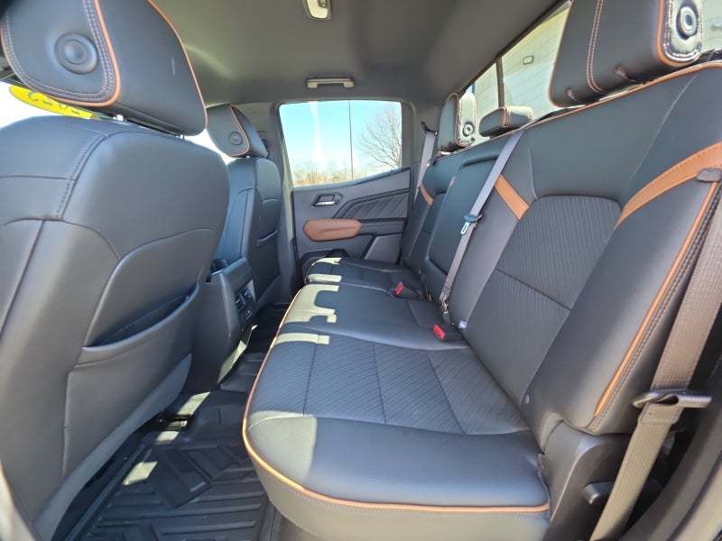 2023 GMC Canyon AT4