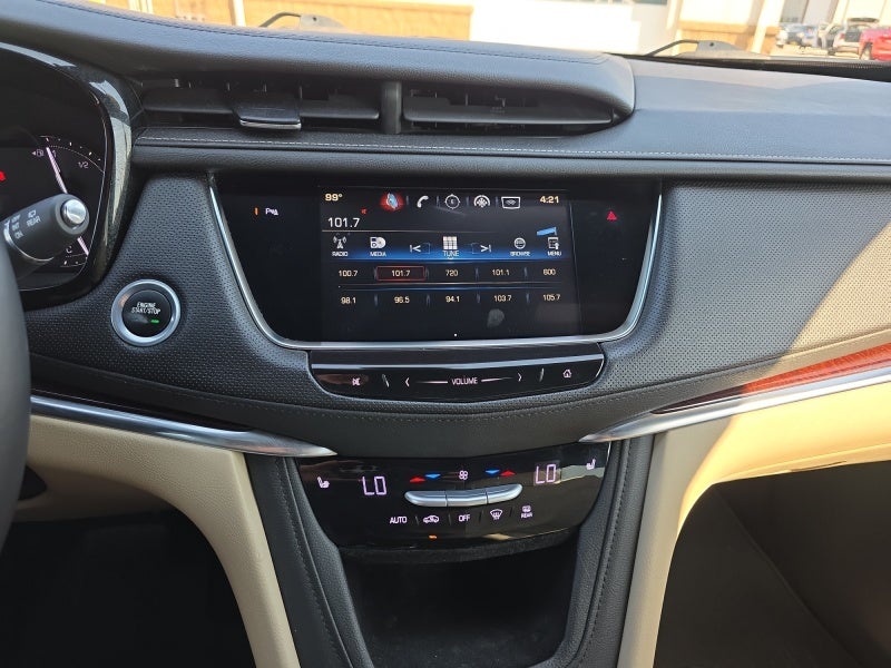 2017 Cadillac XT5 Luxury FWD