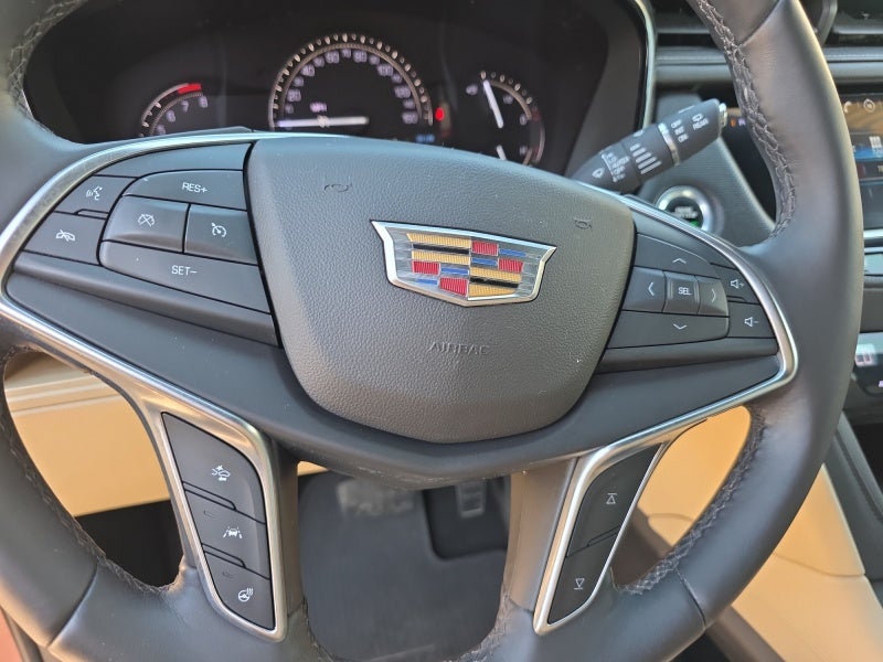 2017 Cadillac XT5 Luxury FWD