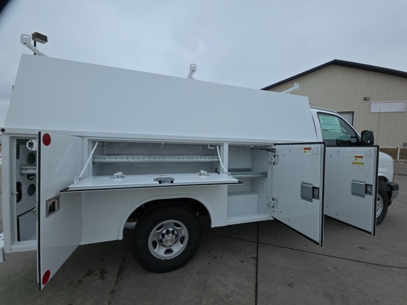 2026 Chevrolet Express Cutaway 3500 1WT