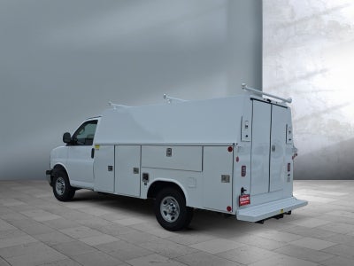 2026 Chevrolet Express Cutaway 3500 1WT